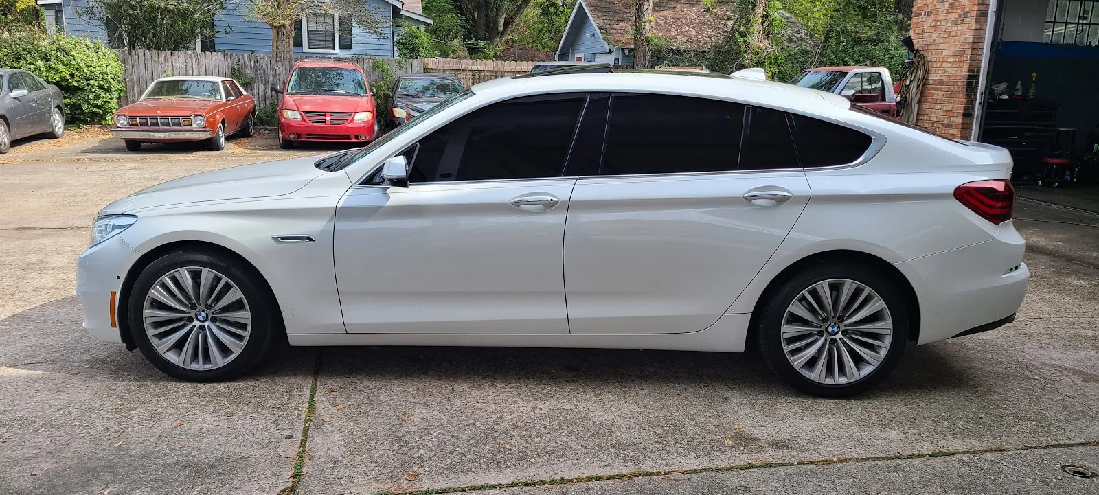 B & B Window Tinting shop exterior